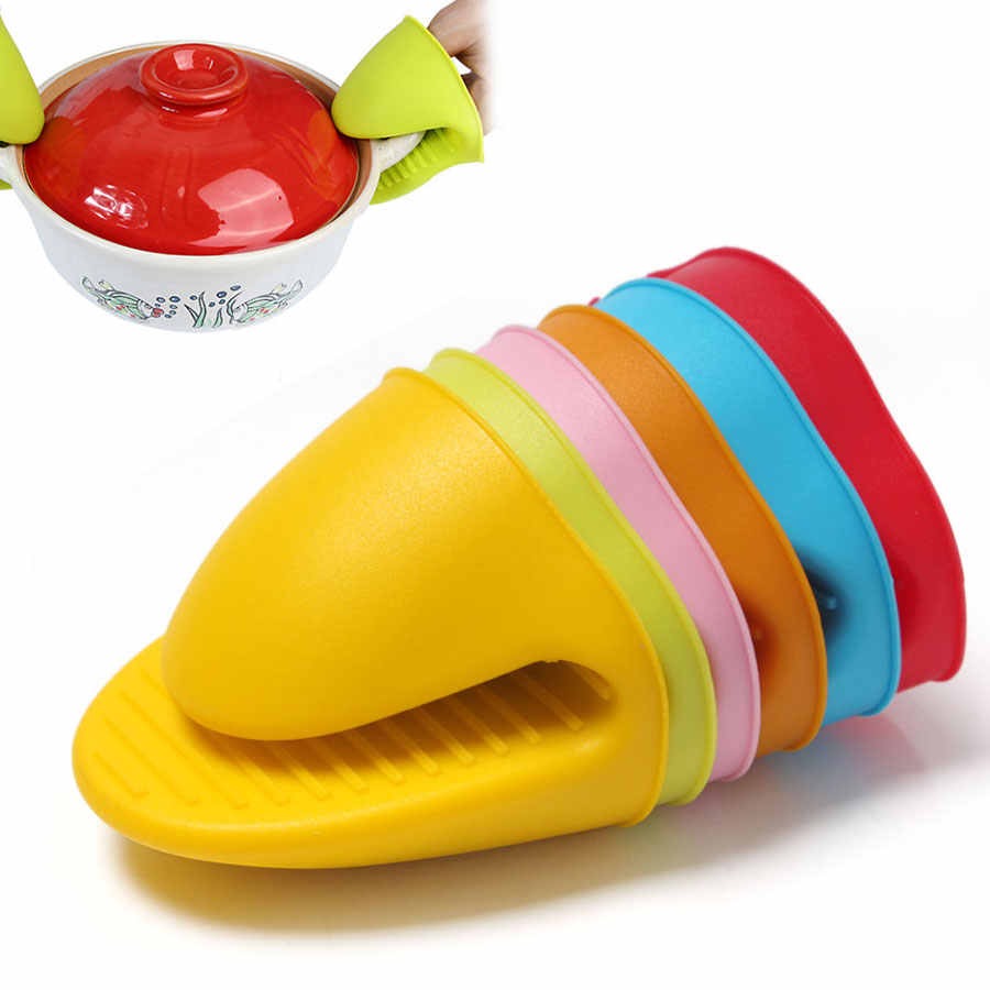 Pair Silicone Heat Resistant Glove Clip – Non-Slip Insulation Pot & Bowl Holder, Cooking and Baking Oven Mitt (Random Color)